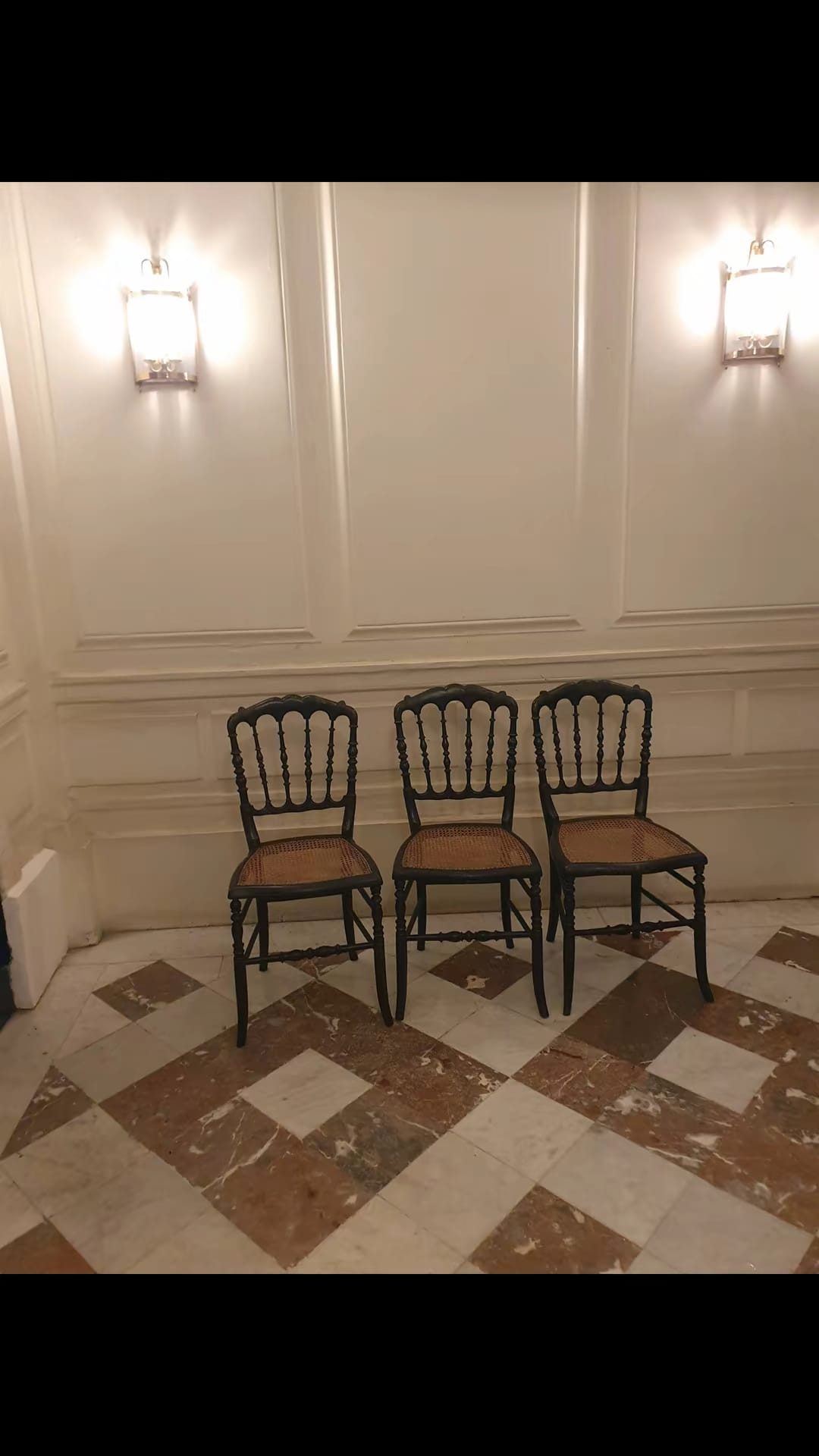 Vue d'ensemble de réalisations - La Clinique des Chaises